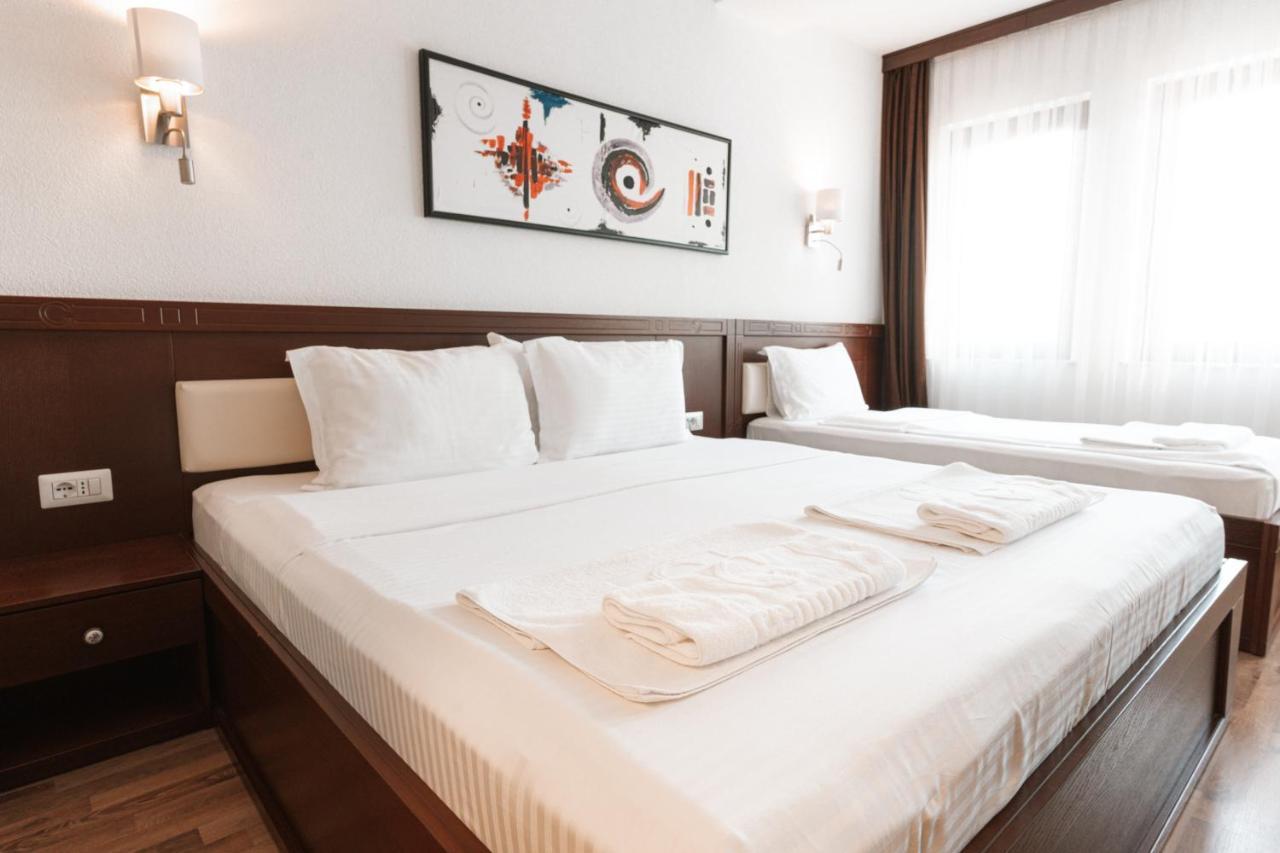Hotel Centrum Prizren Exterior foto