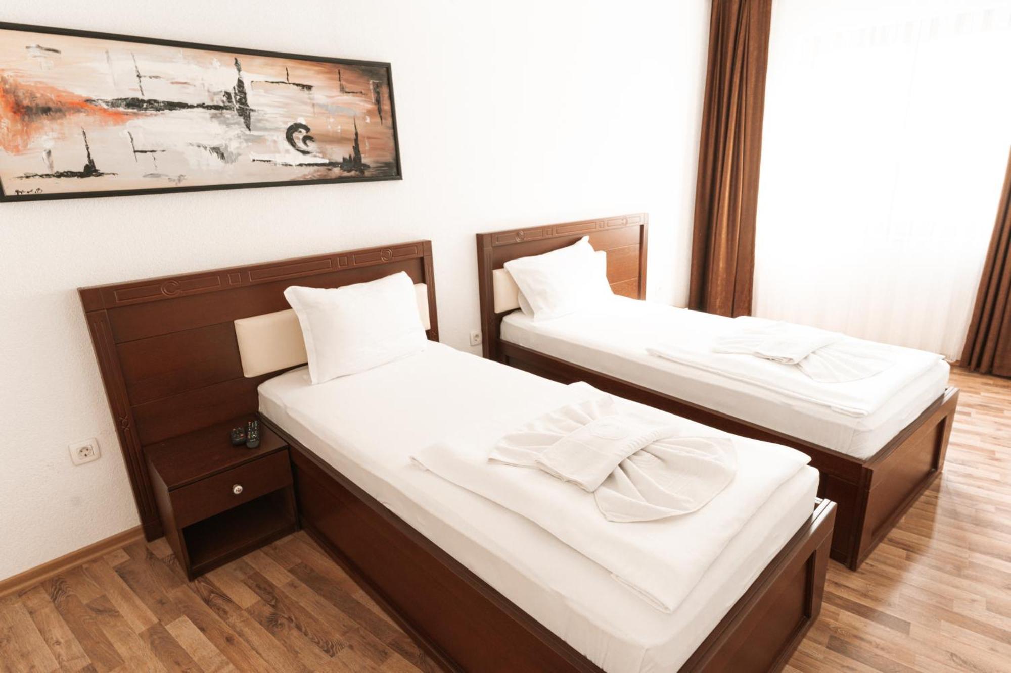 Hotel Centrum Prizren Exterior foto