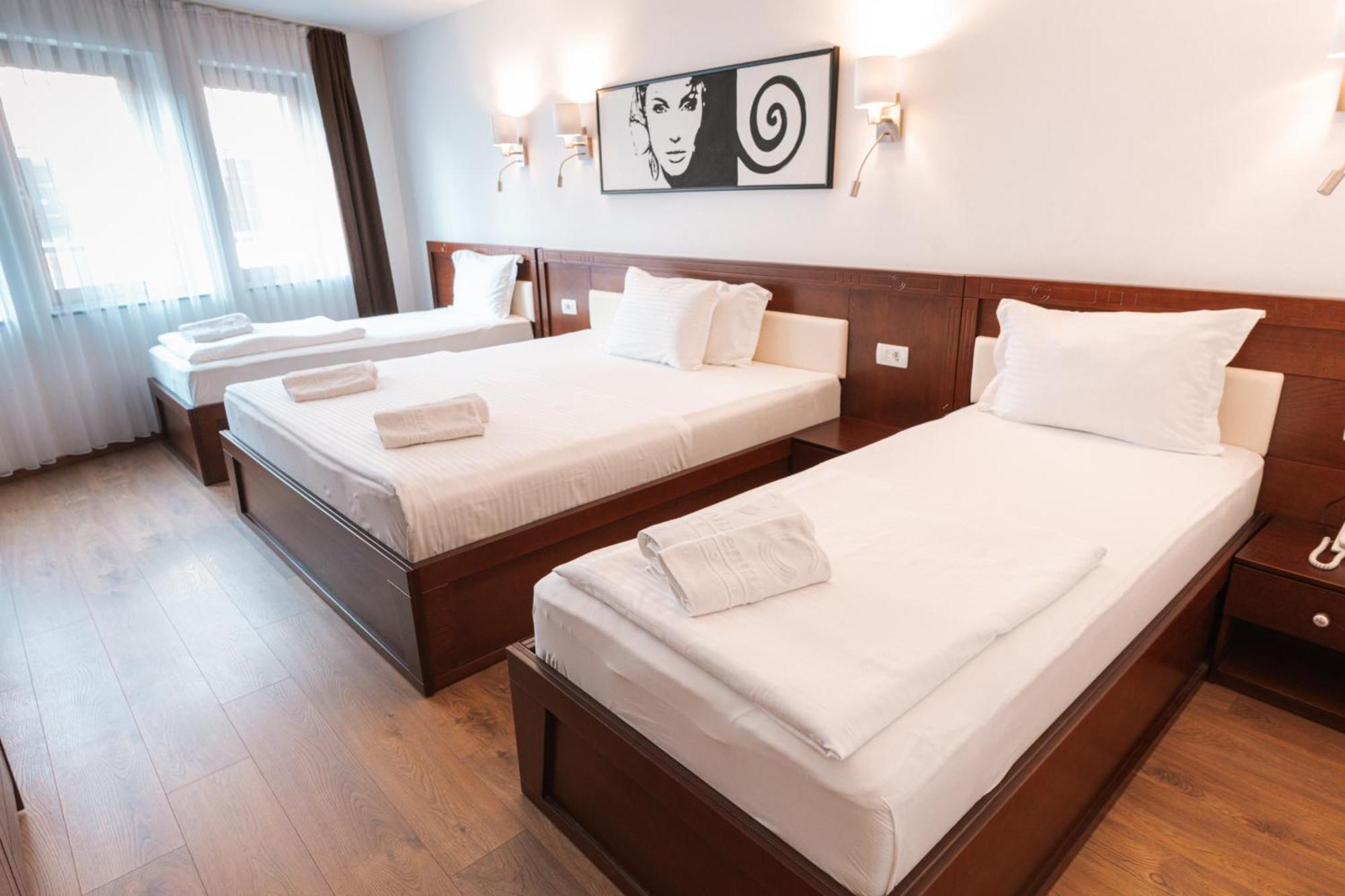 Hotel Centrum Prizren Exterior foto